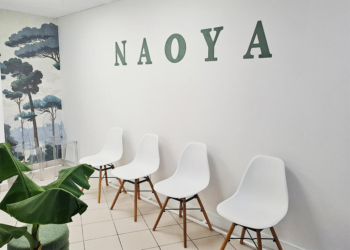 Naoya Nantes Naoya est un centre pluridisciplinaire situé au cœur de Nantes, réunissant des professionnels de santé et du bien-être dans un même lieu.